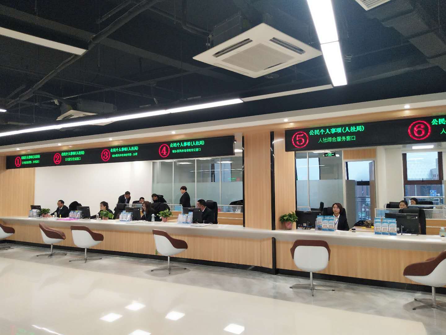 新沂人社局改进工作作风提升服务能力